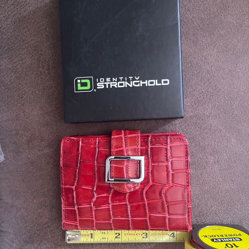 Stanley Red Crocodile Pattern Wallet